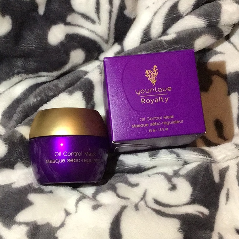 Younique oil control face mask